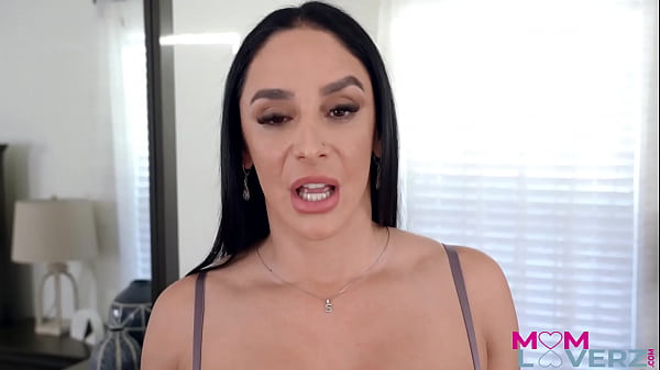 Stepmom Sheena Ryder Wants to Breed S4-E6 Ready For Breeding Season