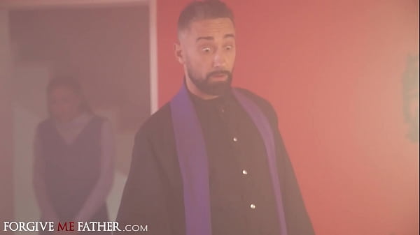 DEVIANTE - Busty blonde with big ass overcum with horny vibes gets fucked in hot hardcore threeway after explosive squirt orgasm taking big cock and a strap on in her tight wet pussy starring Blondie Fesser and Cassie Del Isla